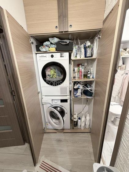 Vitan -2 camere + 2 balcoane -Centrala proprie -Loc parcare - 8