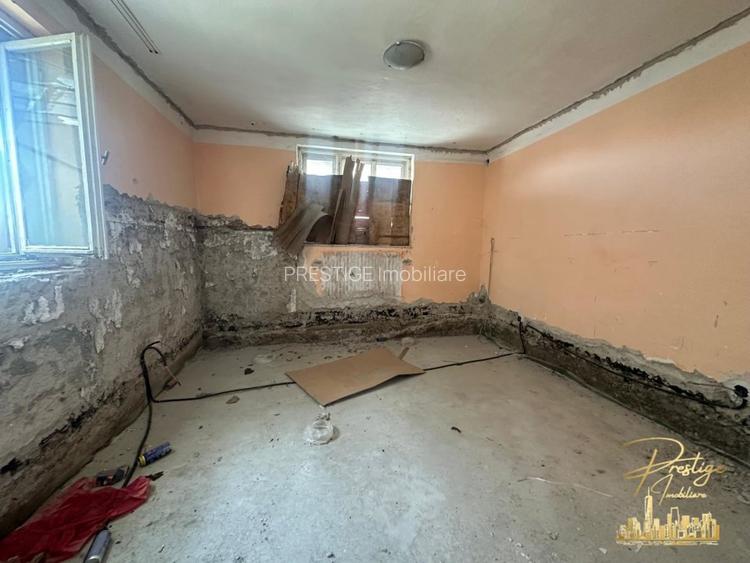 Casa renovabila cu teren generos de 700 mp in zona Garii - Oradea - 11