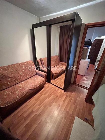 1 camera, Spatios, 38 mp, Radu Negru - 3