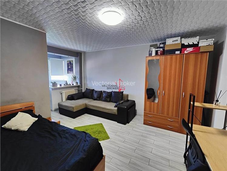 Titan, metrou Costin Georgian, renovata modern - 3