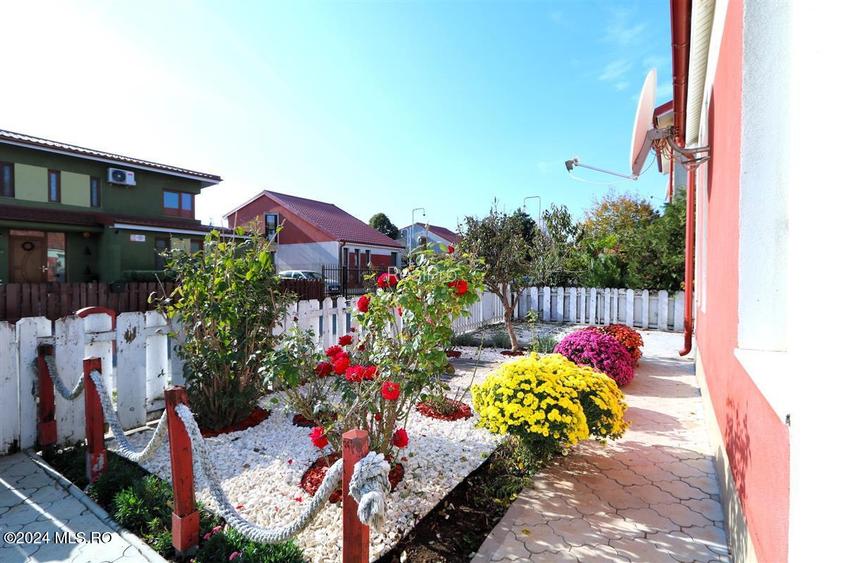 Cumpana - Del Sole, Str. Padova 4, vila P+M, teren pe colt de 397 mp! - 4