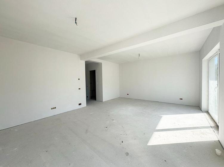 Casa tip duplex cu garaj, 130 mp utili - Floresti