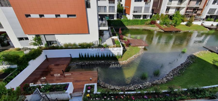 Elite Lakefront Villa – Greenlake - 8