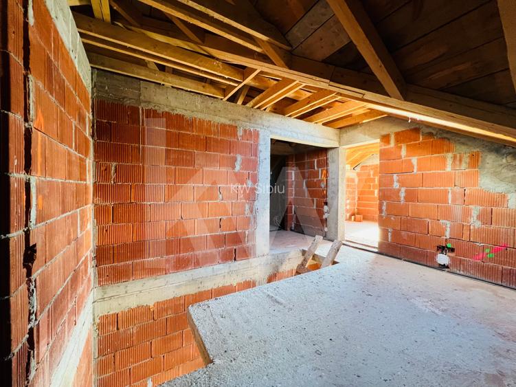 Casa unifamilială mare 5 cam, garaj, curte. Întabulată. Fughiu Oradea - 37