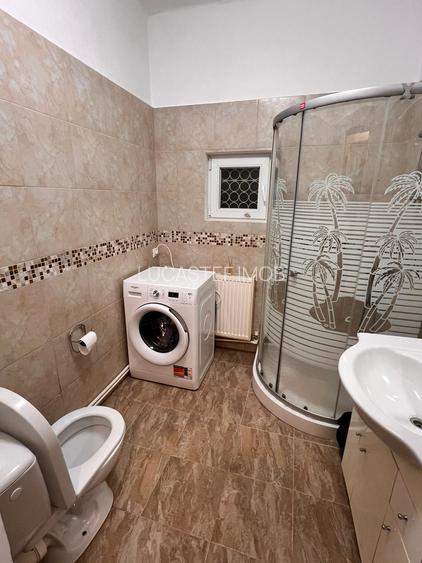 Garsoniera  Piata Domeni  Av Ion Marasecu - 18