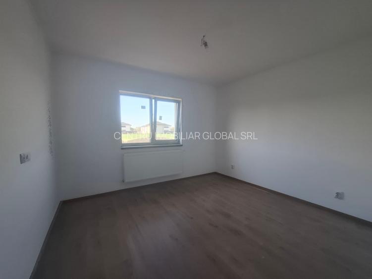 Casă individuală cu 3 camere, la cheie, într-o zonă liniștită - 13
