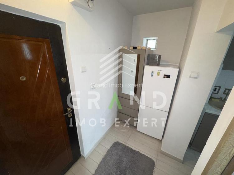Garsonieră 30 mp | decomandată | modernă | balcon închis | P-ța Cipariu - 18