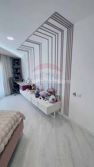 Proprietate premium în Filiași, locuință de lux cu spații comerciale - 28