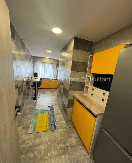 Apartament 2 camere, decomandat, Bd. Unirii - 7