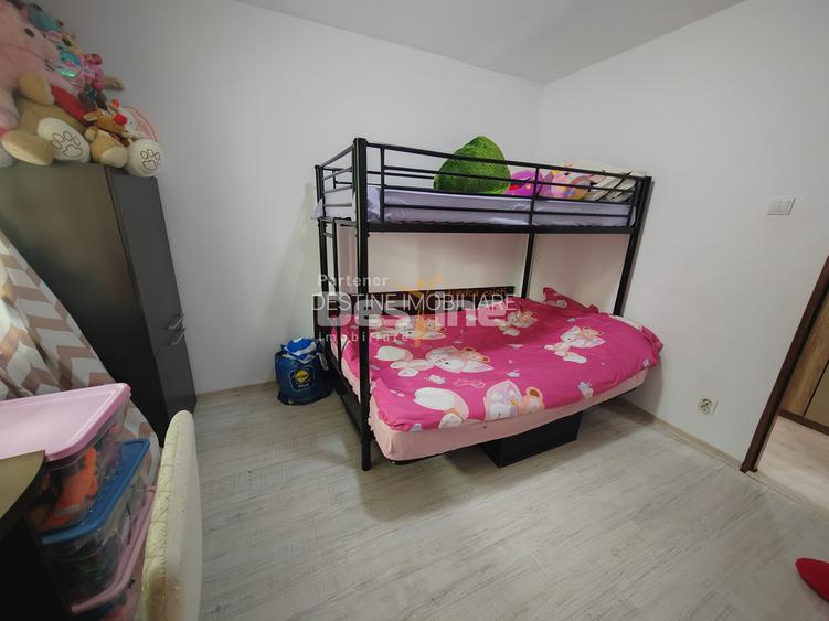 Apartament 3 camere DECOMANDAT 76 mp - cartier NICOLINA - 5