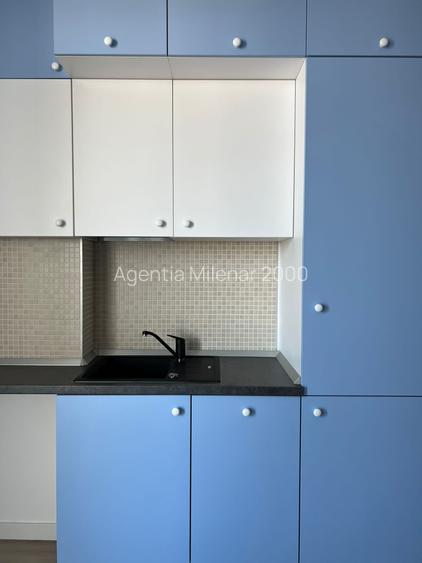 Locatie privilegiata: La ISHO  cel mai  renumit bloc central - 8