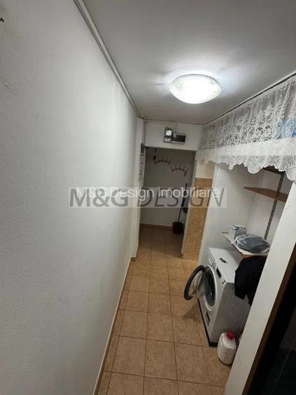 Circumvalatiunii-Dacia, apartament 3 camere semidecomandat, etaj 1 - 8