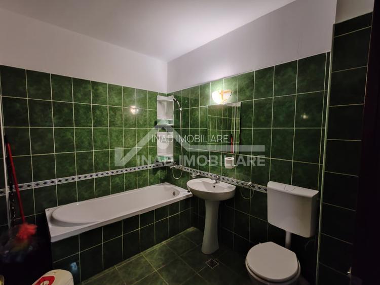 Apartament cu 3 camere, 72mp, situat la parter, Strada Calea Turzii - 14