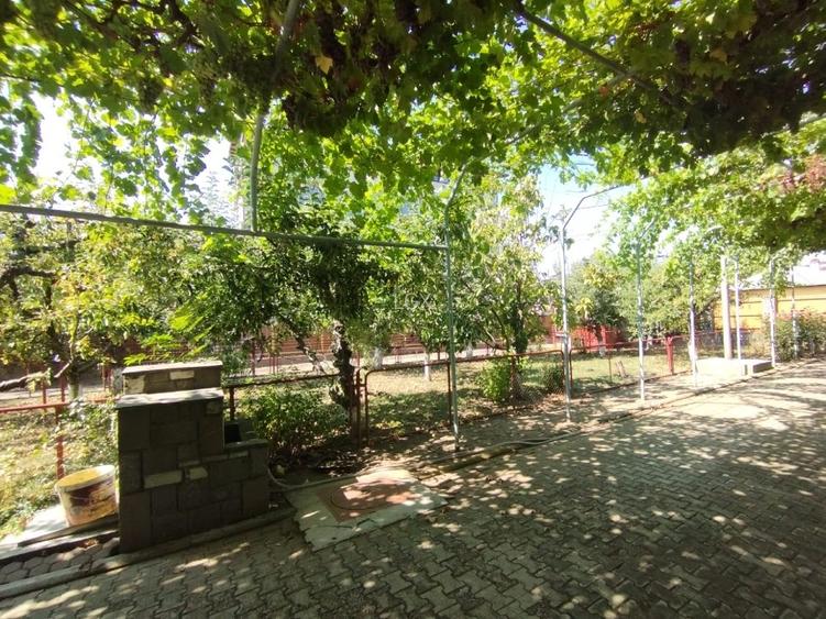 CASA SI TEREN cu posibilitate de extindere pana la 2500 mp- Str Valeni, Ploiesti - 12