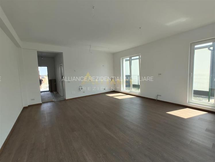 Casa Individuala - 3 camere - 2 bai - 356 mp teren - 4