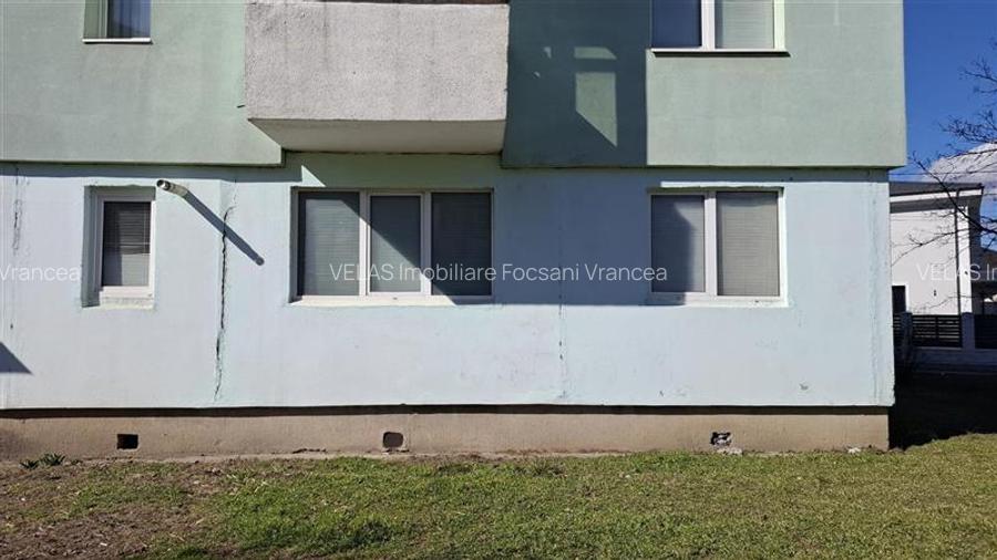 Apartament 2 camere Bacau, parter, CT, liber. - 12