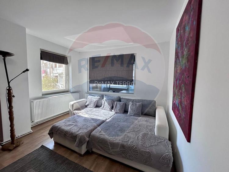 Apartament spatios cu terasa de inchiriat - 2