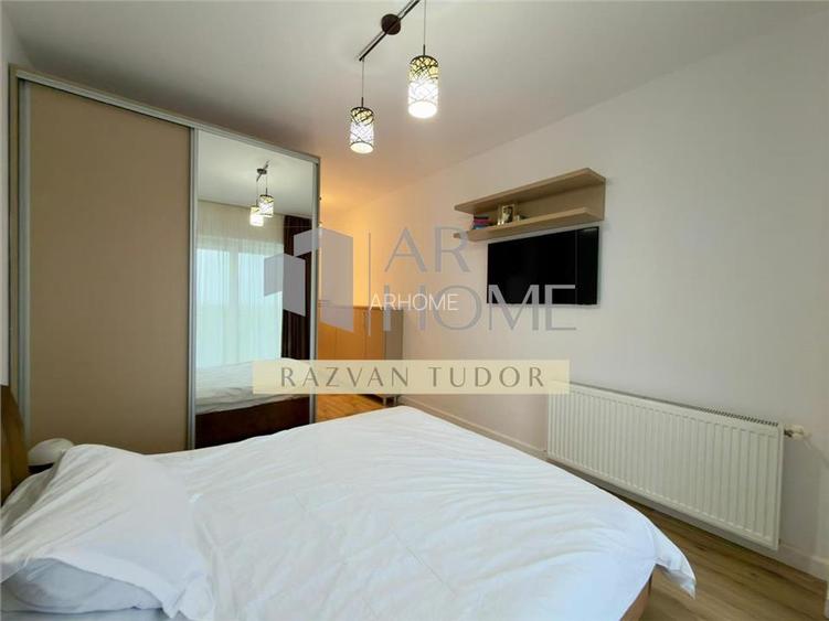 Apartament 4 camere de lux, loc de parcare , Ploiesti , zona 9mai - 12