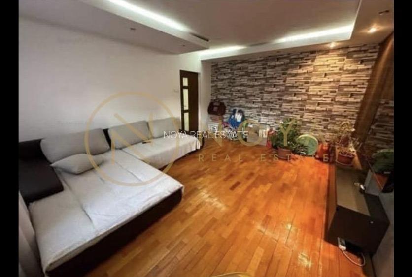 Închiriere Apartament 3 camere Zona Vitan - 2