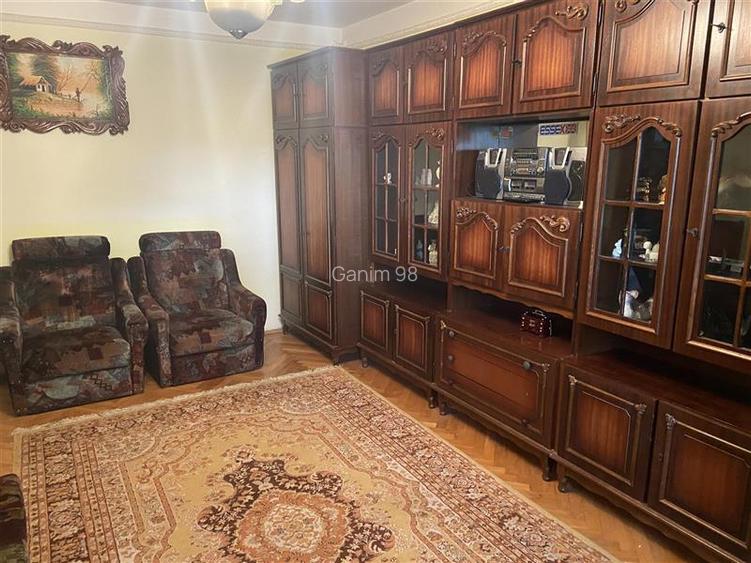 Apartament 3 camere , zona ultracentrala (Casa de Pensii ) , decomandat ,72 mp , - 3