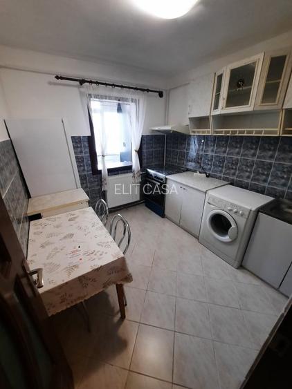 Apartament cu 1 camera decomandat, zona Nicolina - 6