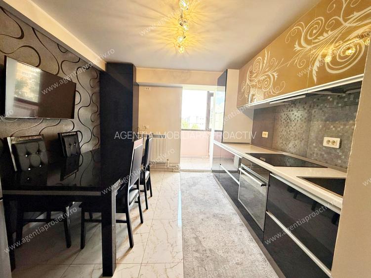 	Apartament cu 3 camere decomandat, la etajul 3, in cartierul Micro 20. - 5