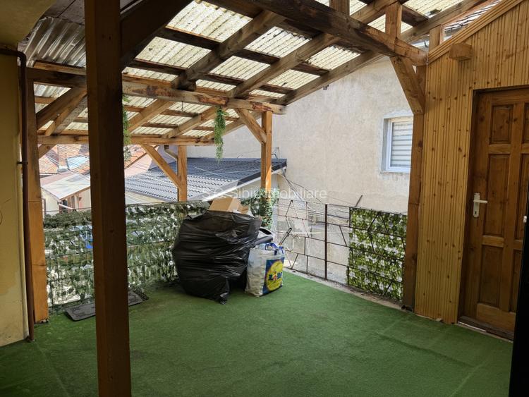 garsoniera zona centrala  str. 9 mai  spatioasa - 7