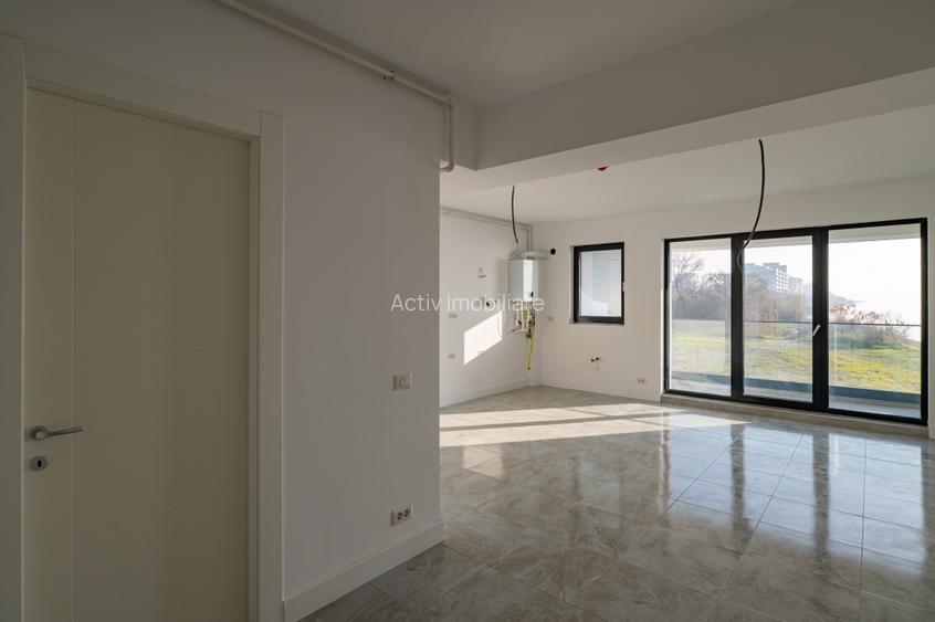 2 camere Mamaia | Private Lake- bloc 2025| Vedere frontală la lac, la 5 m de apa - 9