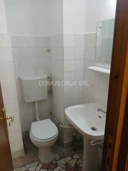 Oferim spre chirie apartament zona Spital - 15
