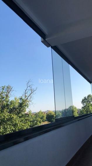 NOU! BANEASA  SISESTI  LUX ! /luna   Scoala KIng OAK - Scoala Britanica - 15