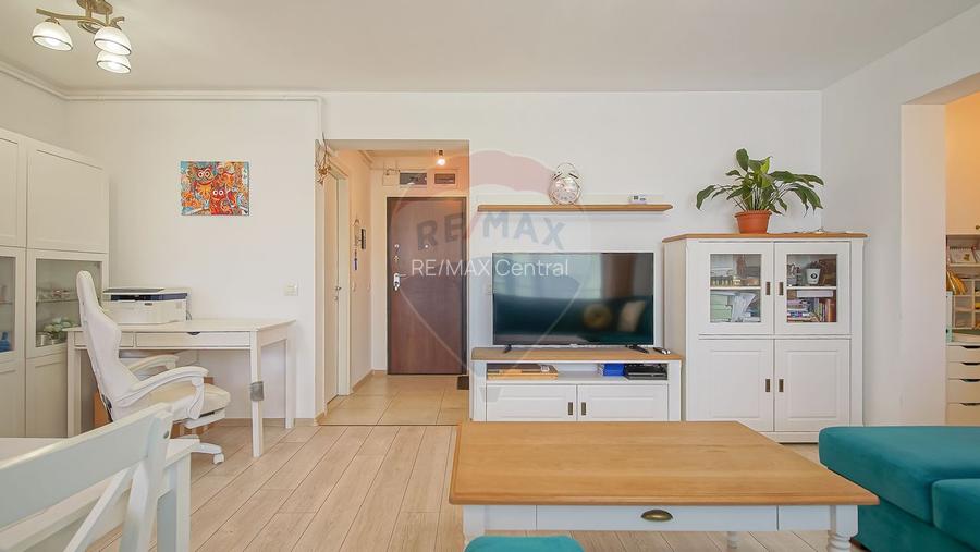 Apartament cu 2 camere de vânzare, Top City-Tractorul, comision 0% - 5