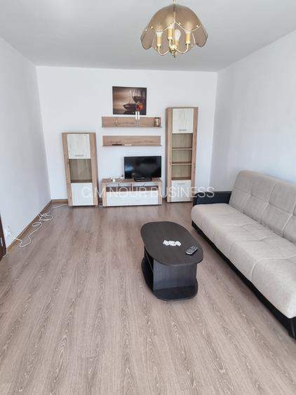 Gorjului-Militari, decomandat - 4