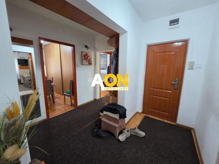 Apartament 4 Camere, 2 Bai, Etaj 3, Zona Cetate - 2