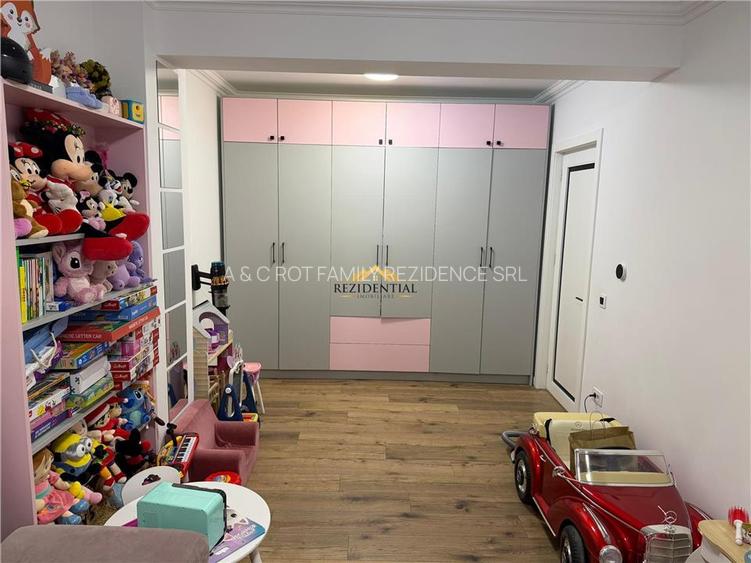 SUPER APARTAMENT CU 3 CAMERE - 5