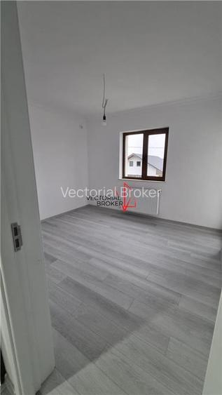 Casa moderna cu 4 camere, finisaje premium, curte amenajata 370 mp , Strada Glor - 4