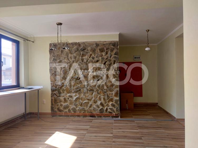 Casa de inchiriat 3 dormitoare 2 bai curte zona Piata Cluj Sibiu - 2