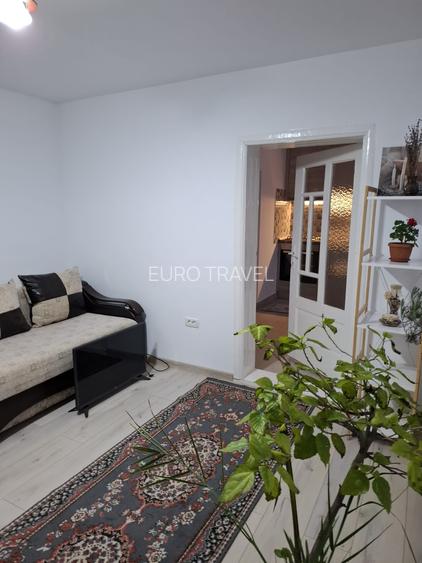 garsoniera noua, moderna, gaz, intrare separata, curata, la curte, 280 euro - 2