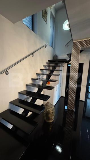 Casa individuala cu 4 camere, 500 mp de teren, garaj de 60 mp, zona Vivo - 11