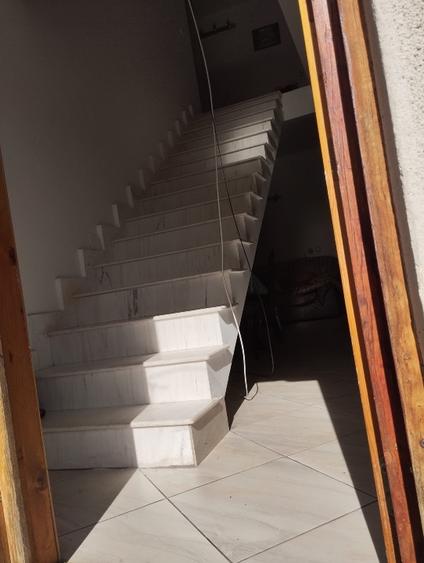 Casa mare +teren > 2000 m2 8dorm+ 3 bai
