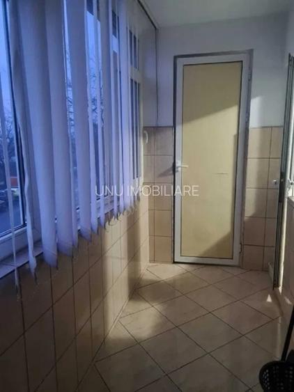 Apartament cu 3 camere - zona Nicolina - Piata CUG - 6