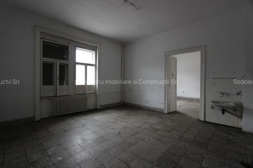 Imobil pretabil cladire de birouri, clinica medicala - Central - 10