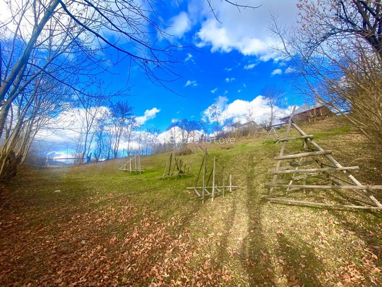 Teren in sat, cu fundație casa P+1, vedere largă, lângă rău - 12