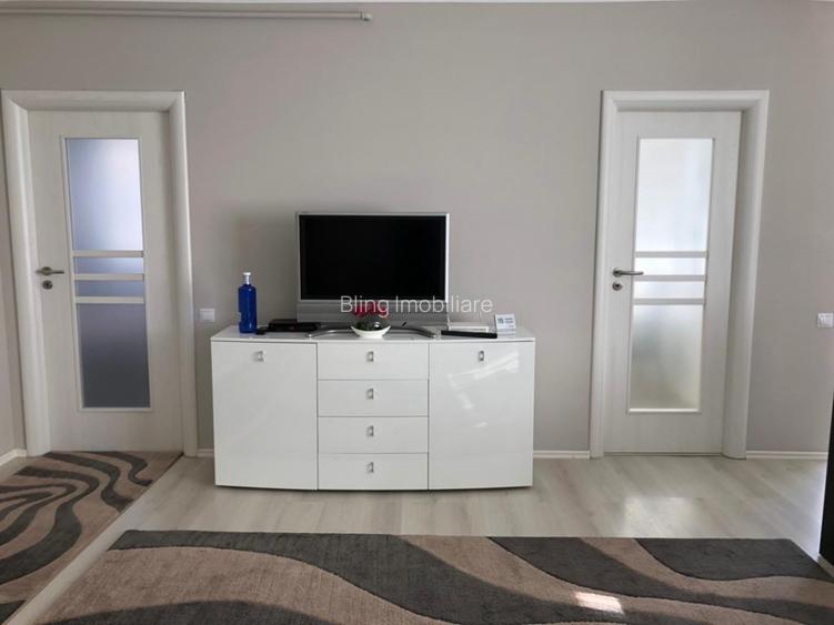 Apartament de 3 camere,60 mp,2 parcari, zona Vivo - 9