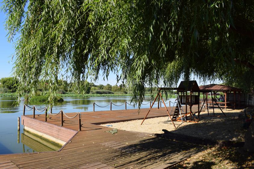 Conac lac Snagov cu ponton - 38