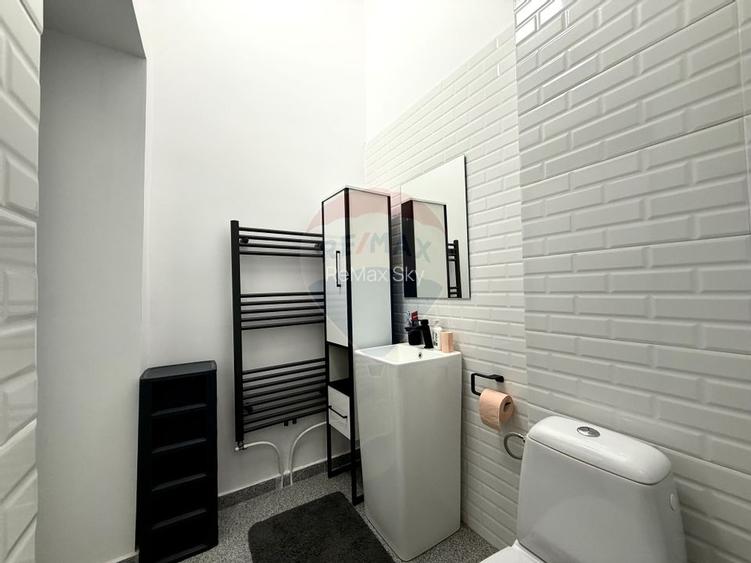 Apartament 2 camere ultracentral, împărțit în 2 unități – parcare - 10