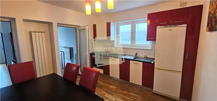 Vila spatioasa 360mp | 8 camere | 5 bai | garaj | curte | filigorie | Sibiu - 7