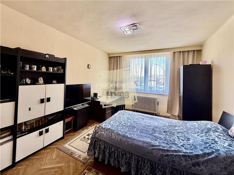 Apartament la casa cu 4 camere  182 mp curte 150mp Piata Cibin - 6