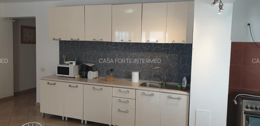 EXCLUSIVITATE - Apartament cu 3 camere în zona Vega Butoaie, cu vedere la lac - 5