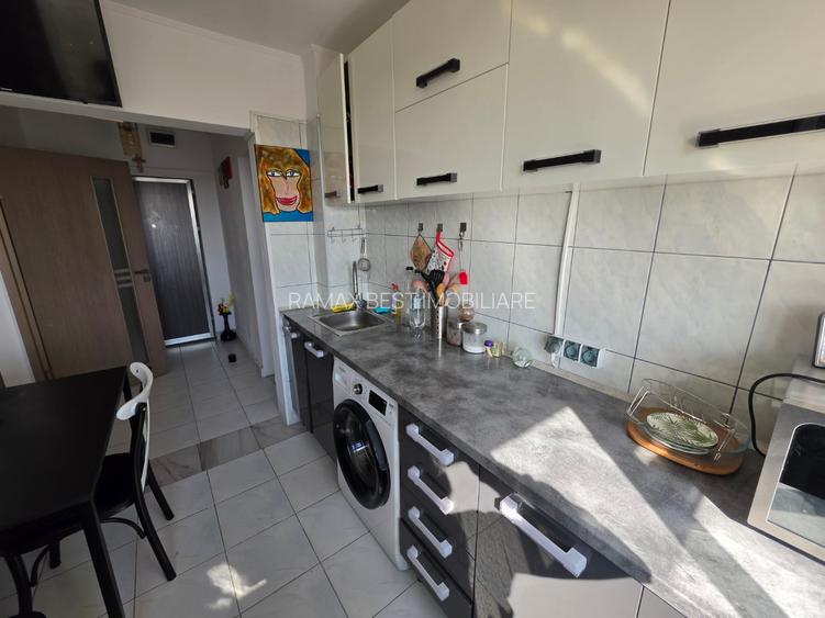 Titan, 10 minute metrou, pe Liviu Rebreanu, farmacia Tei - 5