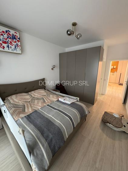 Vând apartament cu trei camere vedere superbă la mare - 14